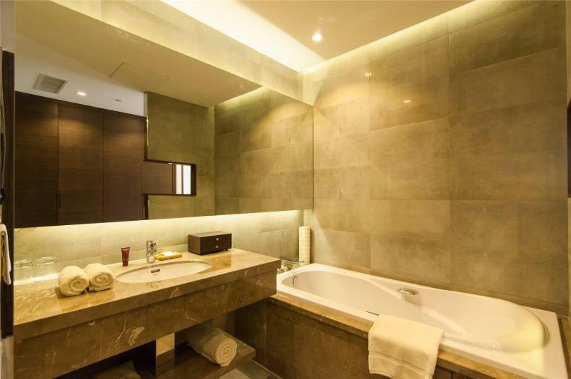 Green Park Hotel Tianjin Binhai  Exterior photo